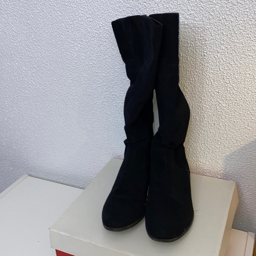 Black slouchy boots (fashion)